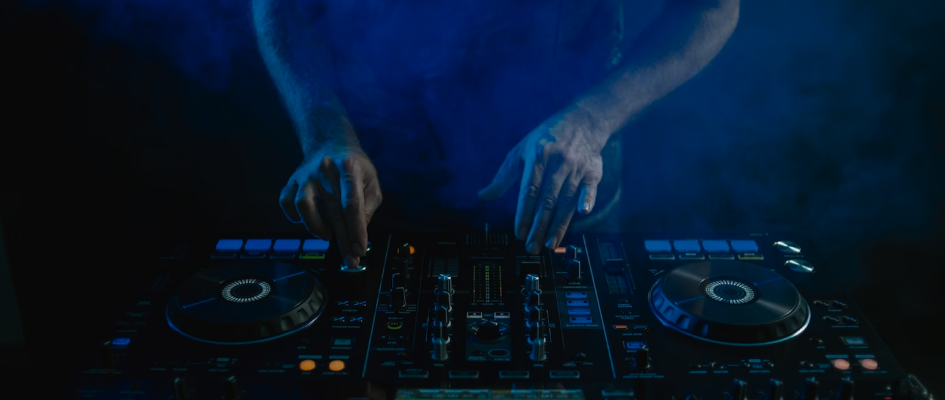 Allows Users to View and Interact with Multiple Instrument Tracks Simultaneously